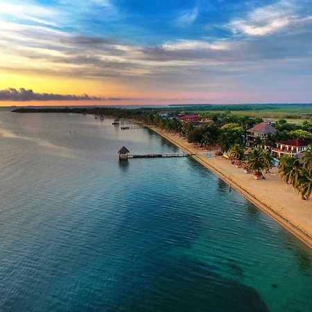 Almond Beach Resort At Jaguar Reef ホプキンズ エクステリア 写真