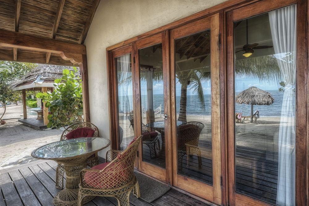 Almond Beach Resort At Jaguar Reef ホプキンズ エクステリア 写真