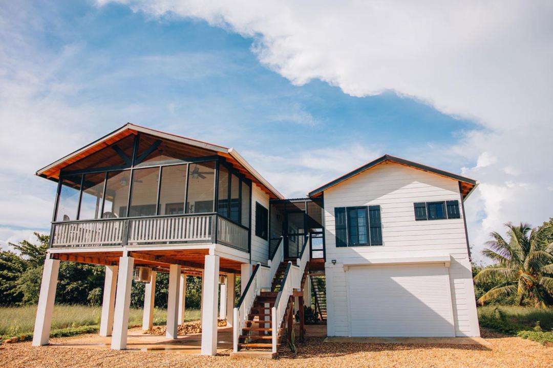 Almond Beach Resort At Jaguar Reef ホプキンズ エクステリア 写真