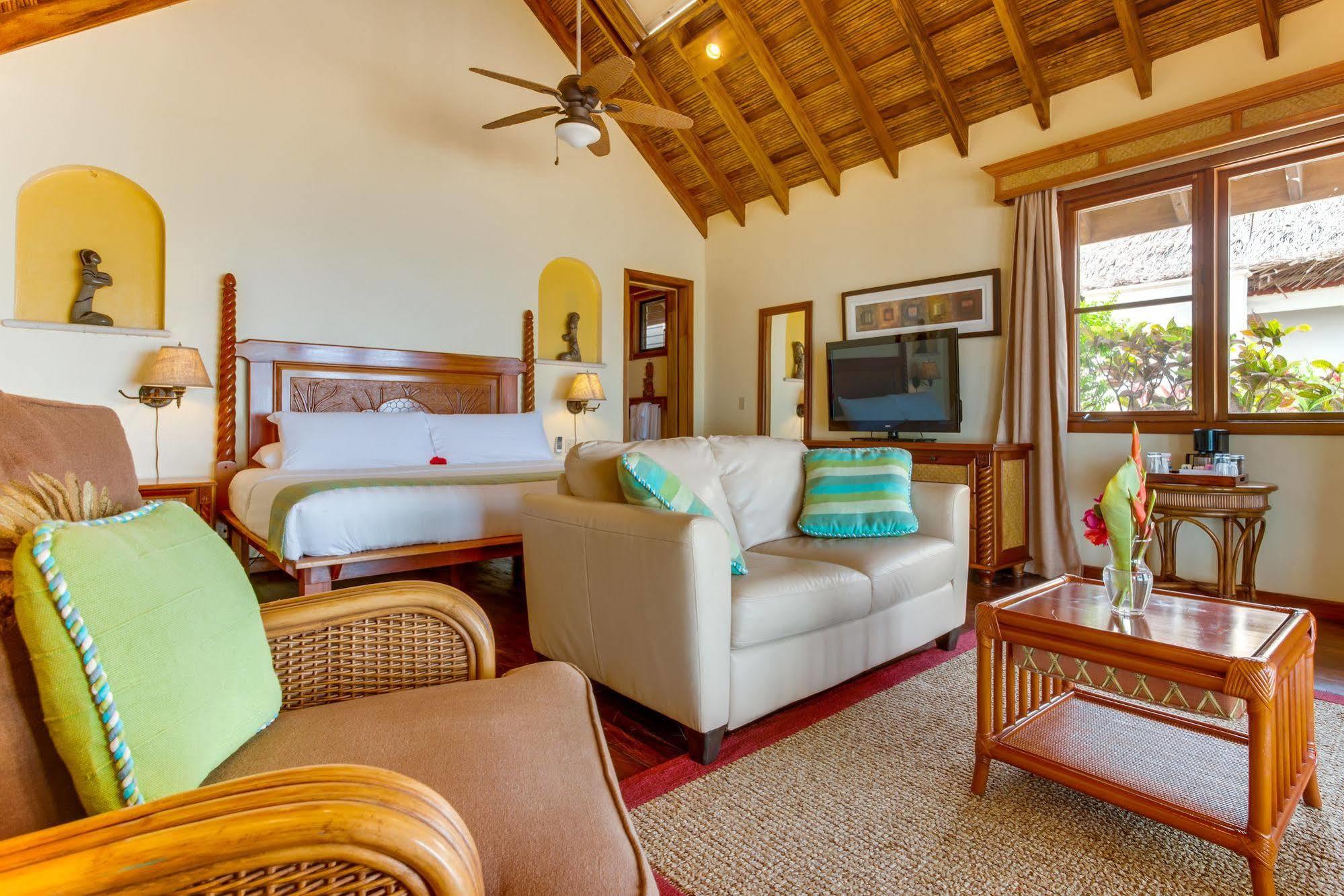 Almond Beach Resort At Jaguar Reef ホプキンズ エクステリア 写真