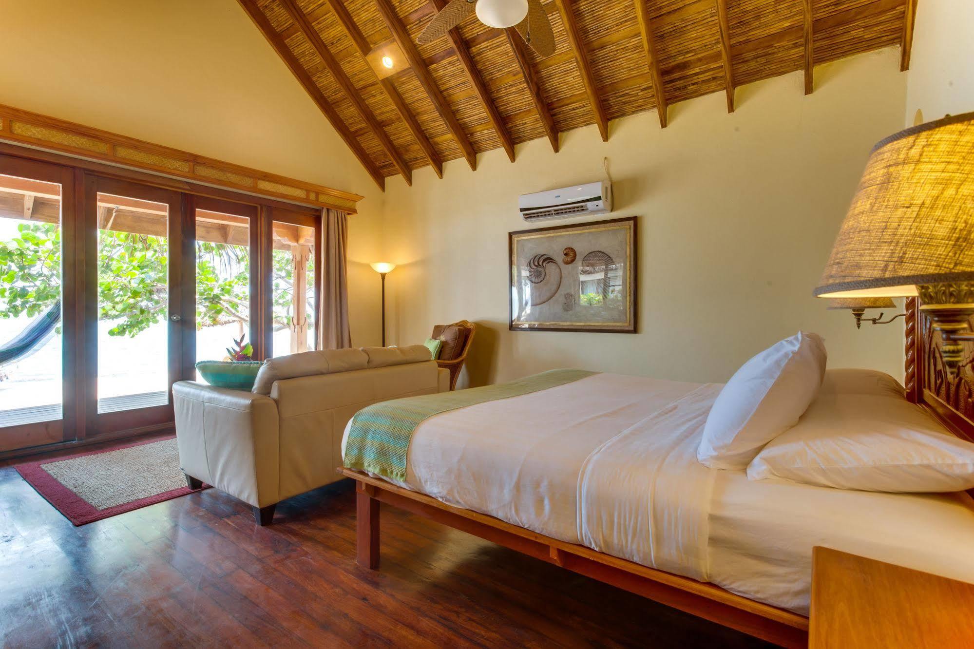 Almond Beach Resort At Jaguar Reef ホプキンズ エクステリア 写真